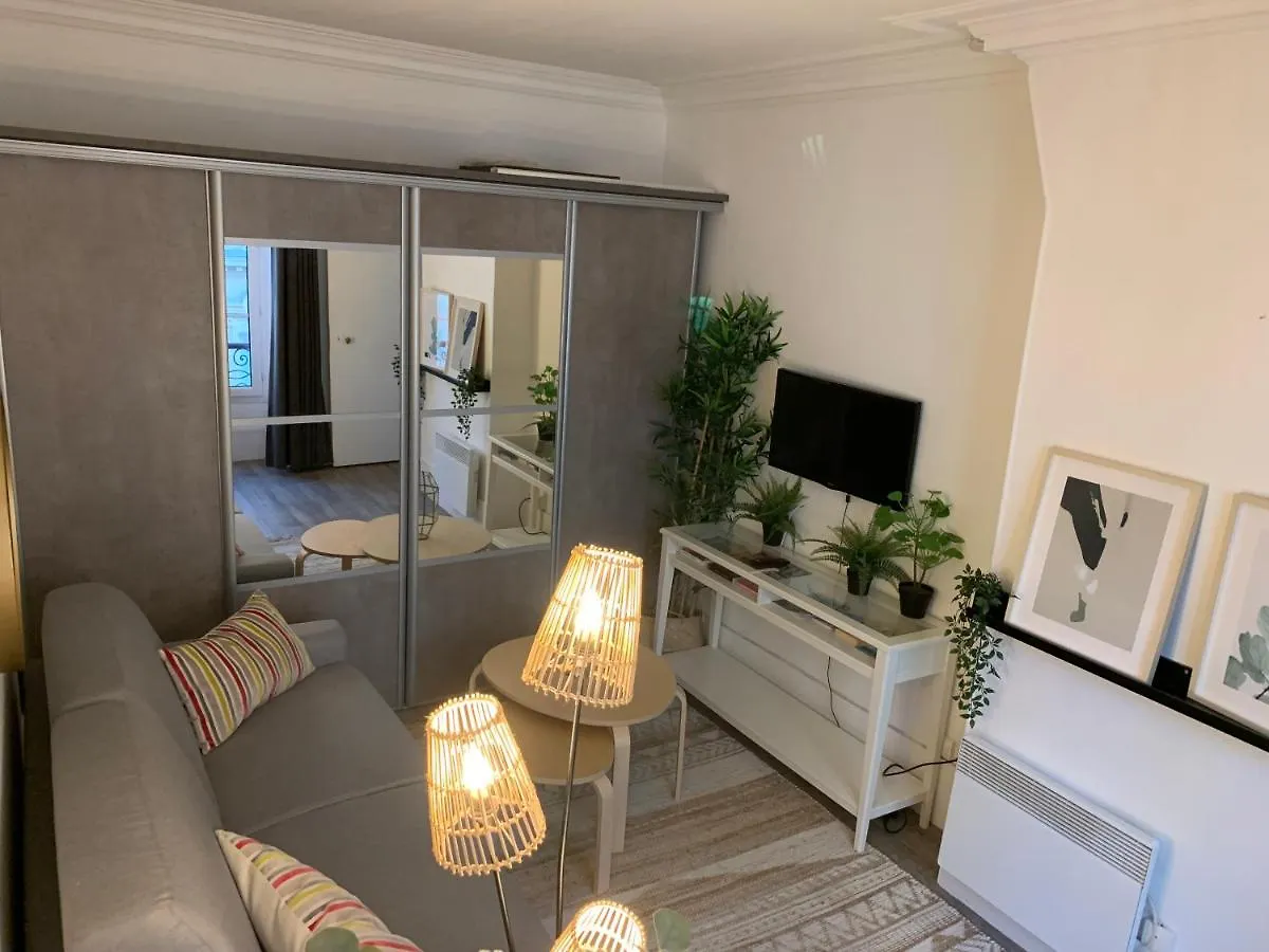 Studio Moderne Au Coeur De Paris Batignolles