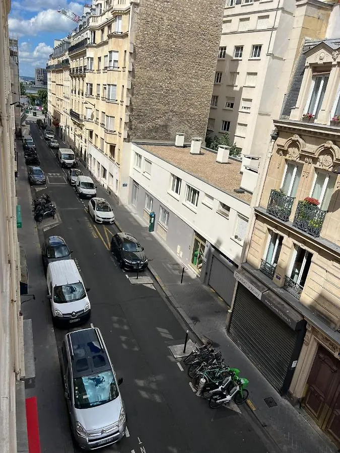Διαμέρισμα Studio Moderne Au Coeur De Paris Batignolles Γαλλία